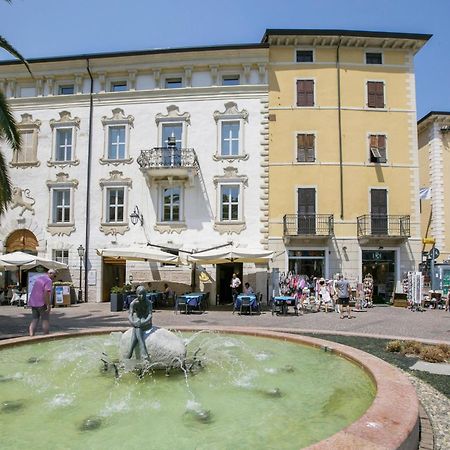 Residenza Rocca Del Lago 4 - Happy Rentals 加尔达湖滨 外观 照片