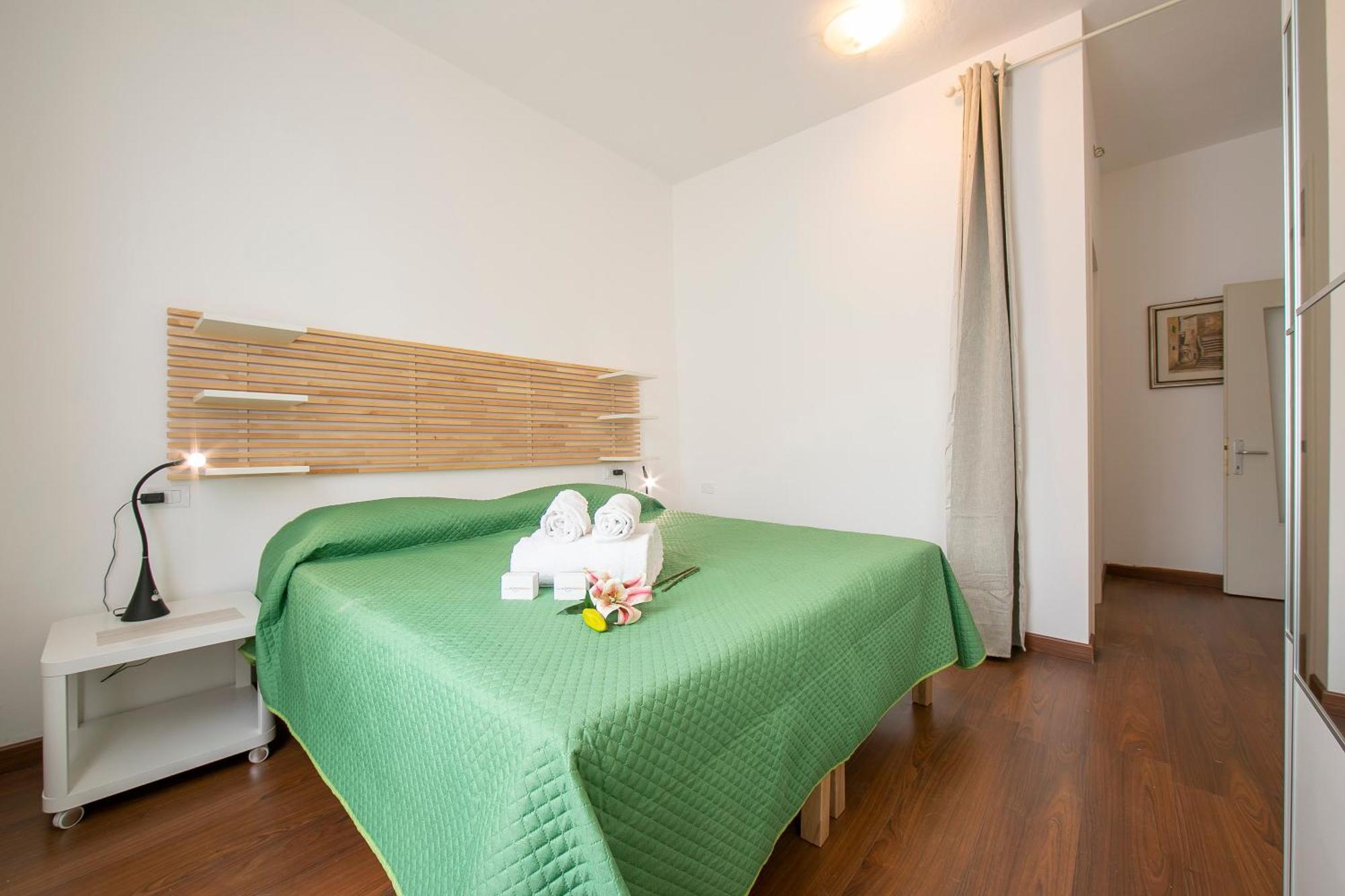 Residenza Rocca Del Lago 4 - Happy Rentals 加尔达湖滨 外观 照片