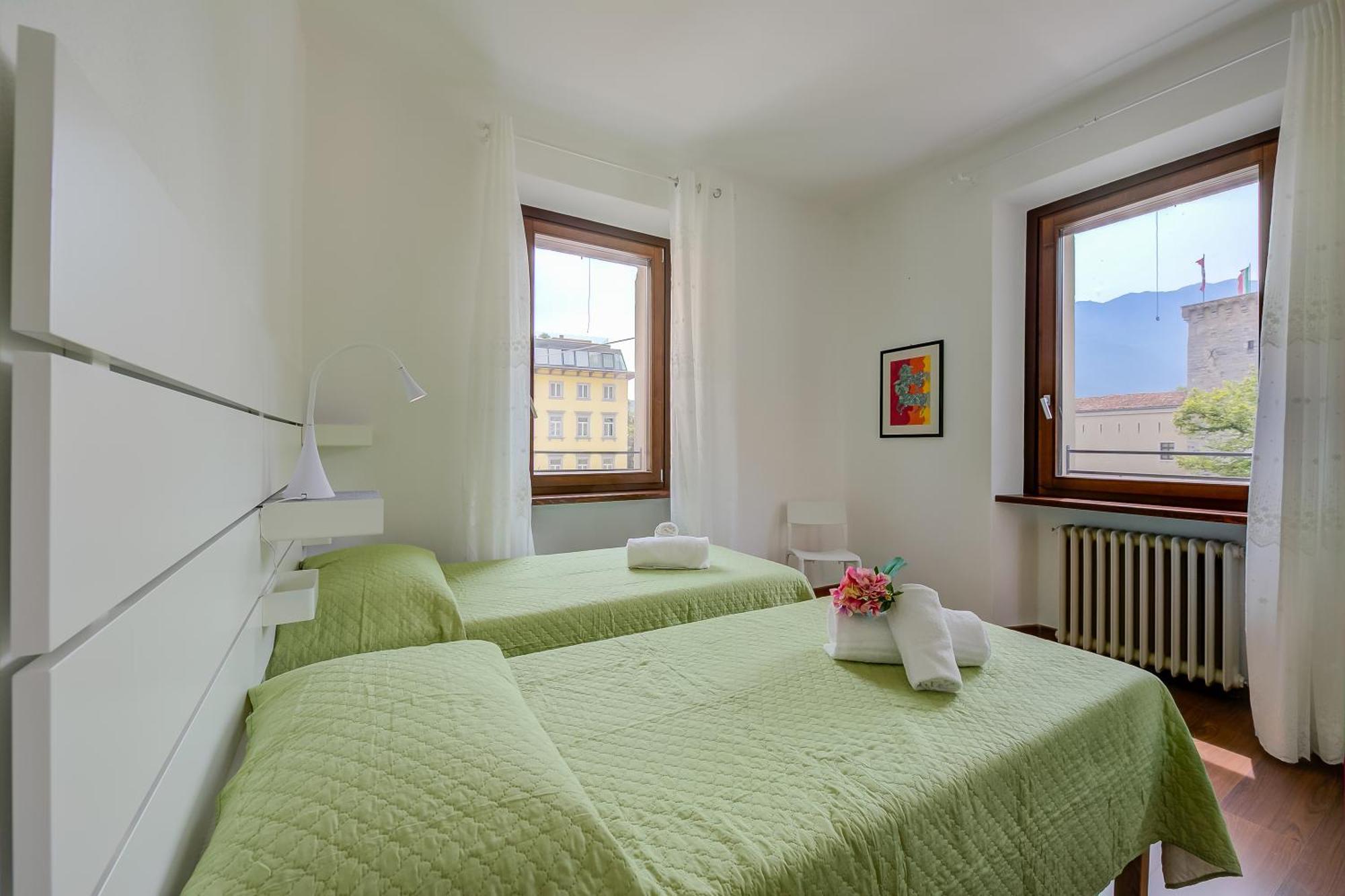 Residenza Rocca Del Lago 4 - Happy Rentals 加尔达湖滨 外观 照片