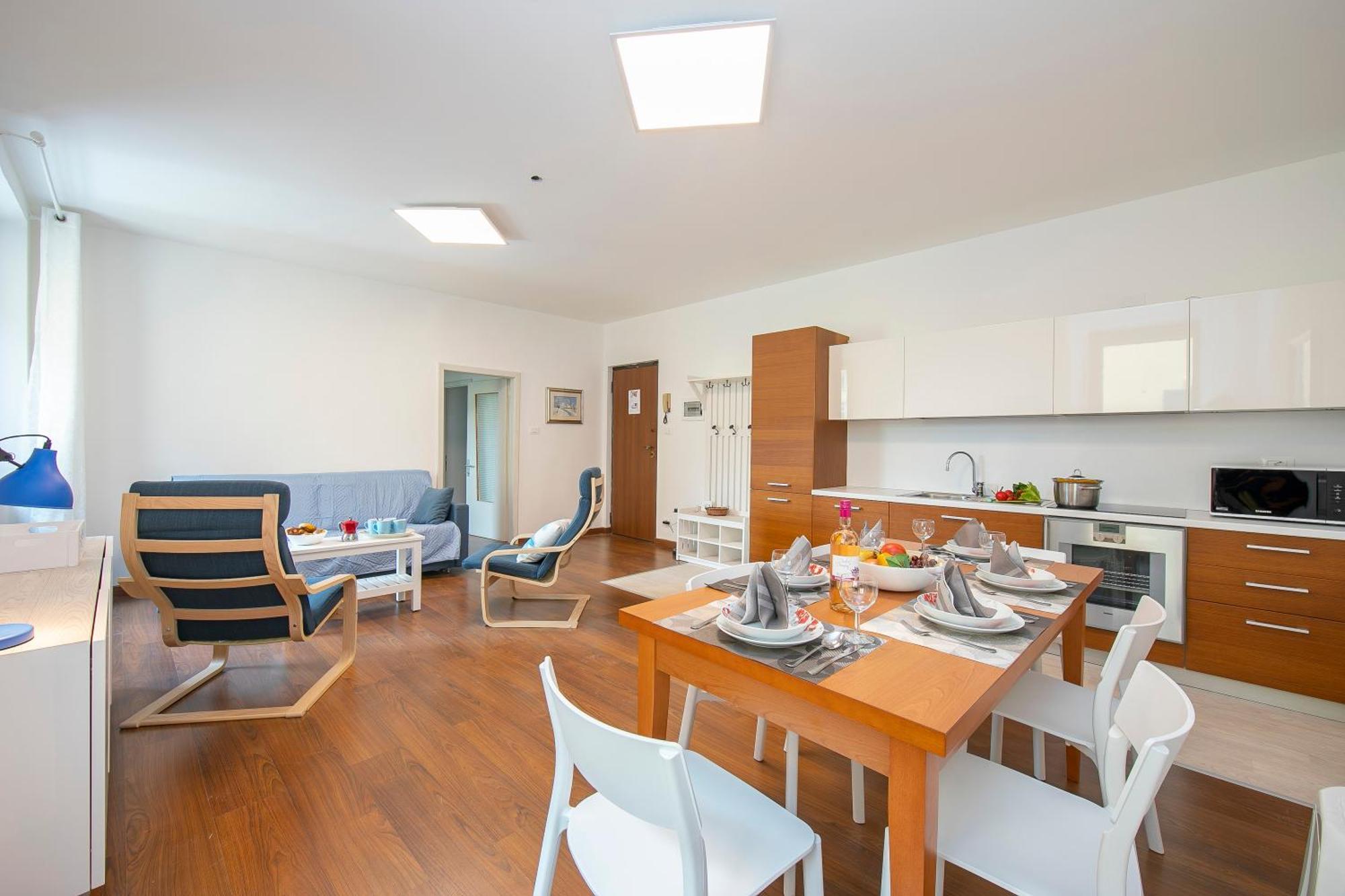 Residenza Rocca Del Lago 4 - Happy Rentals 加尔达湖滨 外观 照片