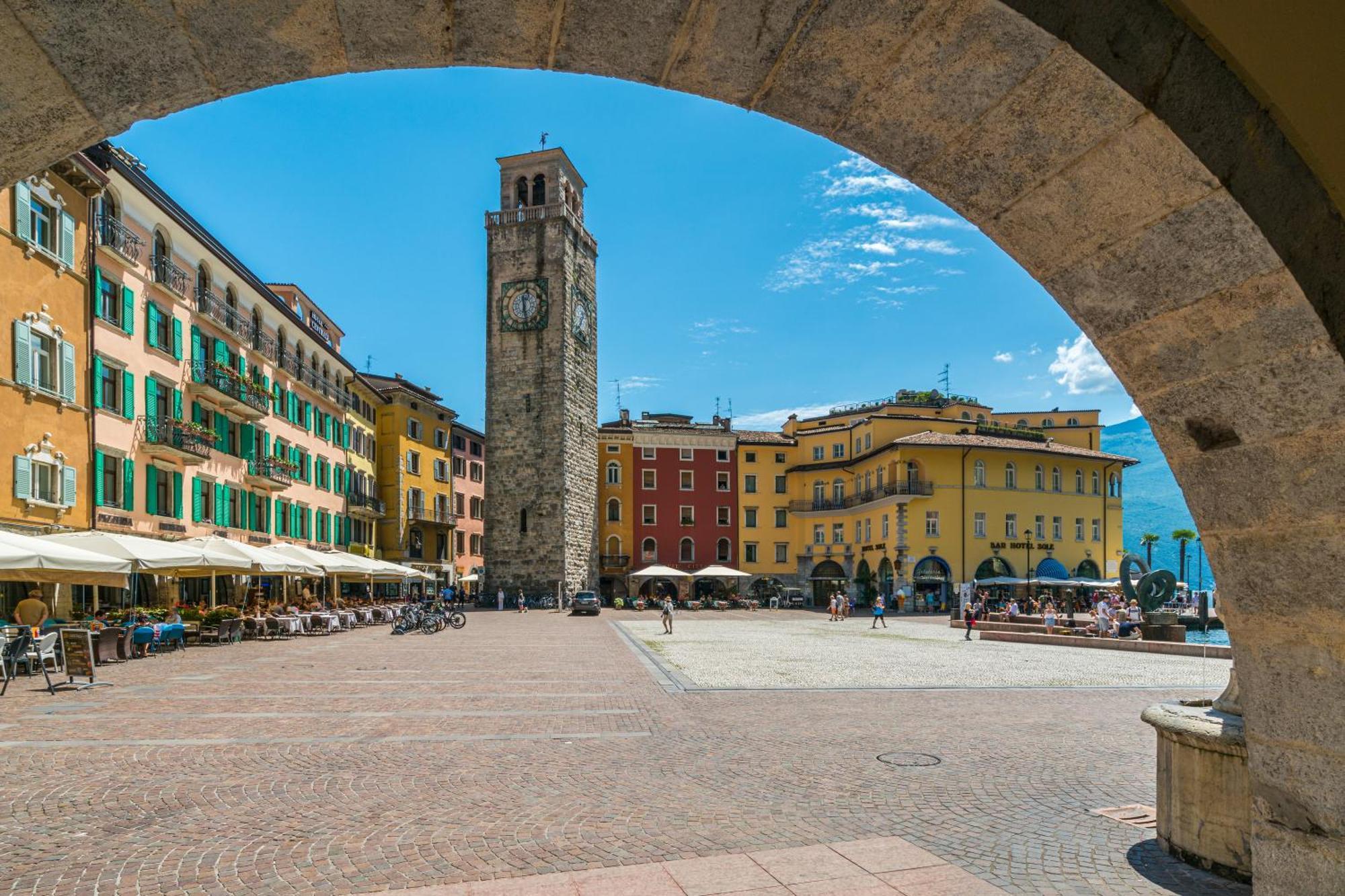 Residenza Rocca Del Lago 4 - Happy Rentals 加尔达湖滨 外观 照片